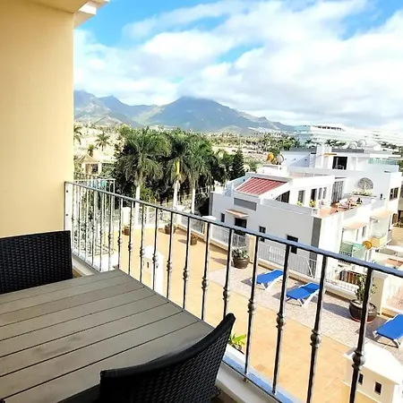 Schoene Mit Meer- Und Bergblick Lägenhet